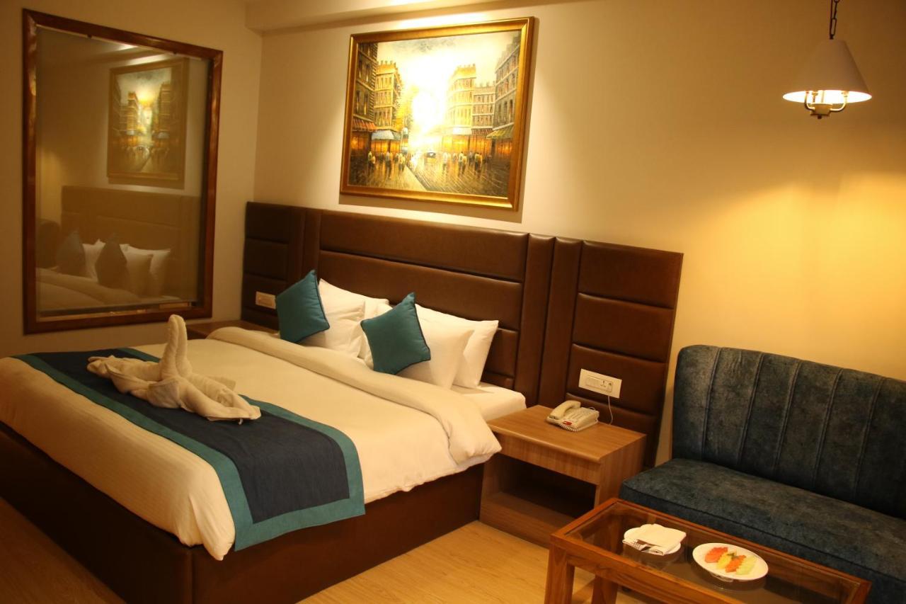 The Grand Arc Hotel & Convention Centre Shahjahanpur Kültér fotó