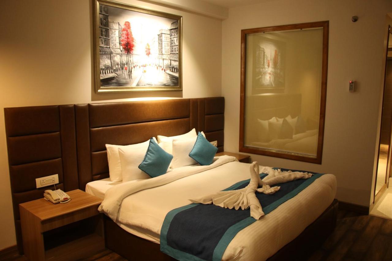 The Grand Arc Hotel & Convention Centre Shahjahanpur Kültér fotó