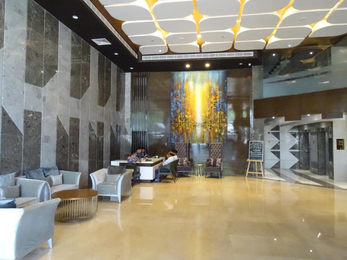 The Grand Arc Hotel & Convention Centre Shahjahanpur Kültér fotó