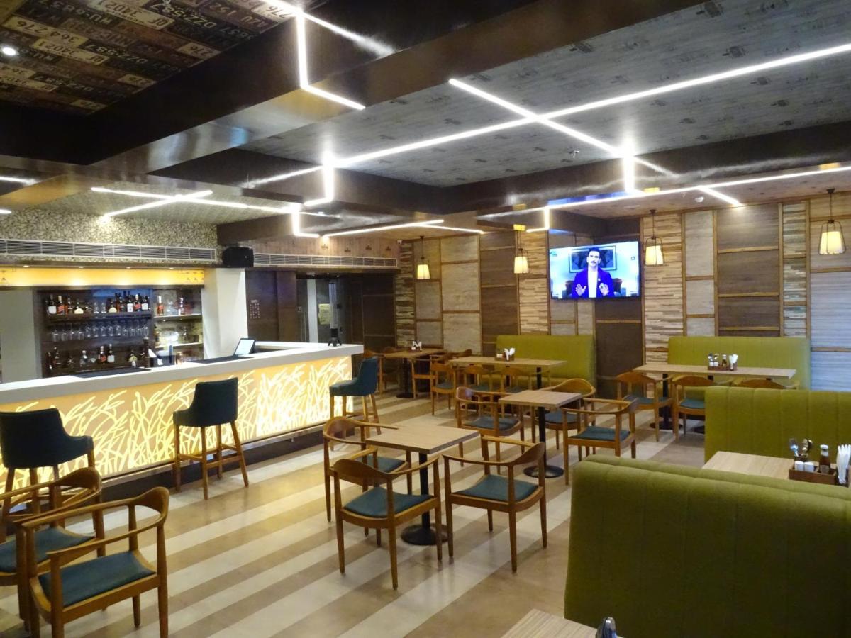 The Grand Arc Hotel & Convention Centre Shahjahanpur Kültér fotó