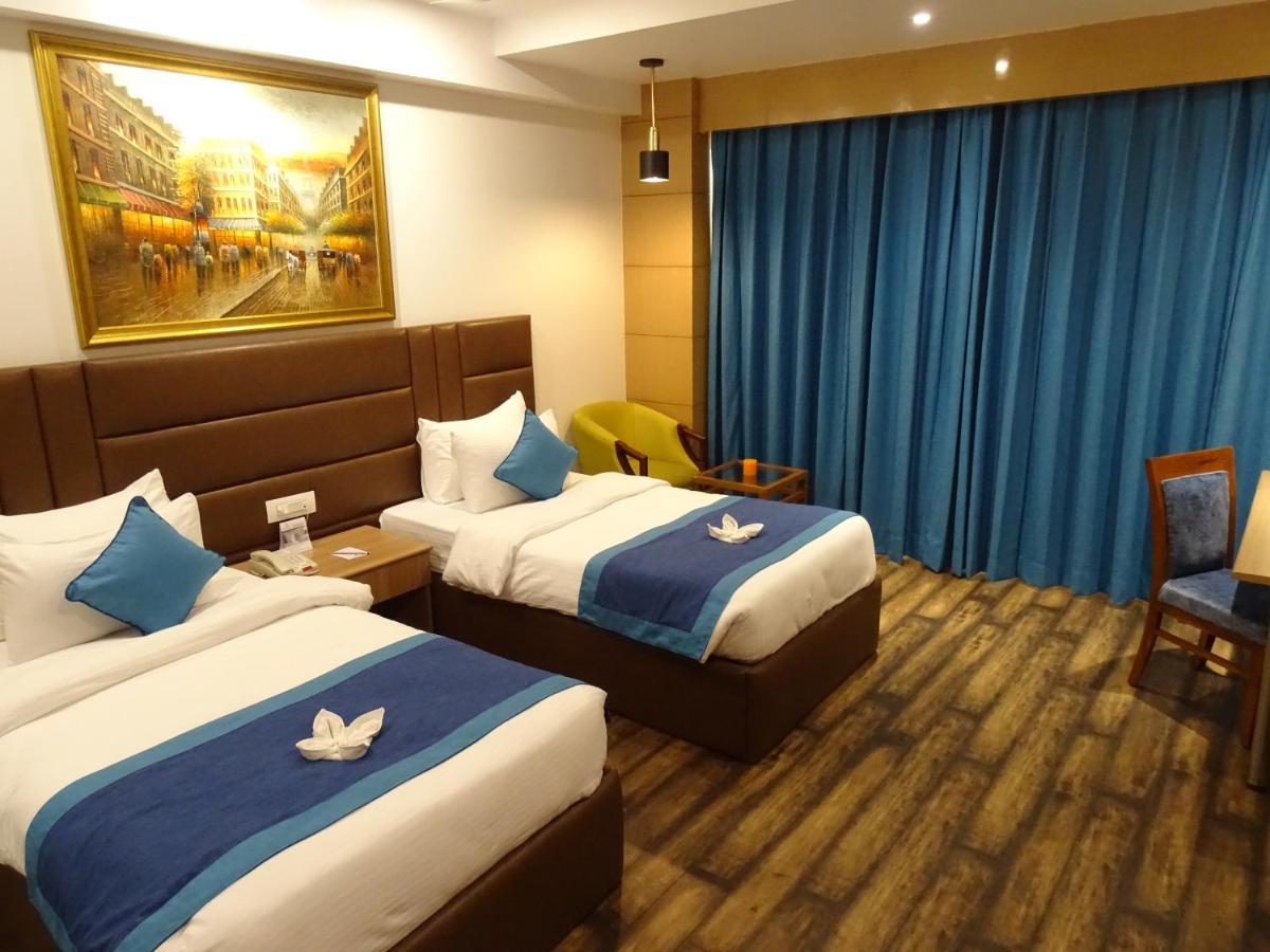 The Grand Arc Hotel & Convention Centre Shahjahanpur Kültér fotó