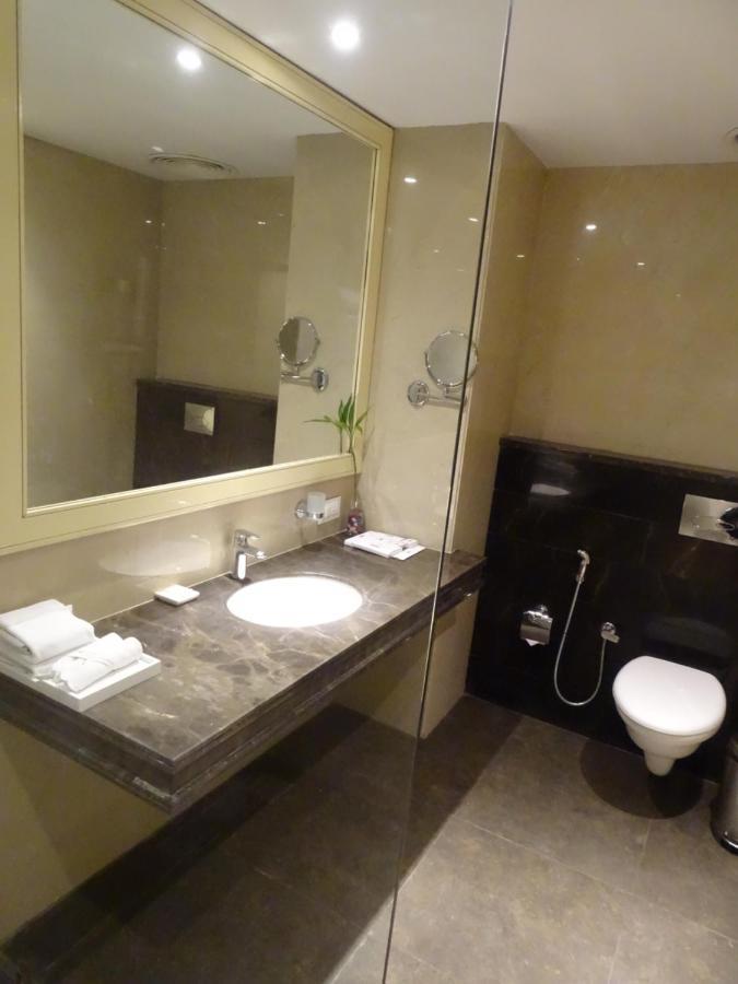 The Grand Arc Hotel & Convention Centre Shahjahanpur Kültér fotó