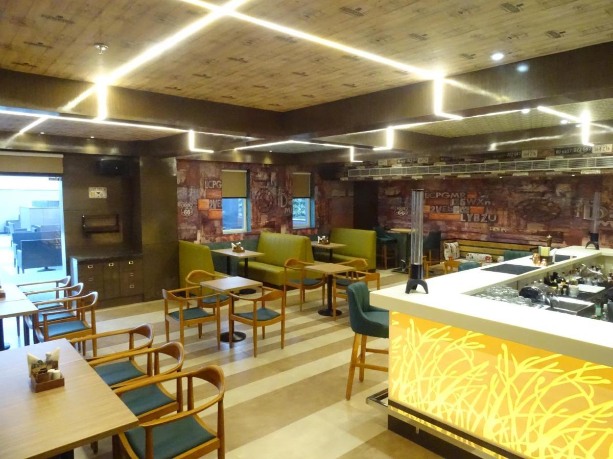 The Grand Arc Hotel & Convention Centre Shahjahanpur Kültér fotó