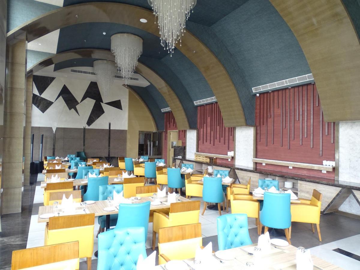 The Grand Arc Hotel & Convention Centre Shahjahanpur Kültér fotó