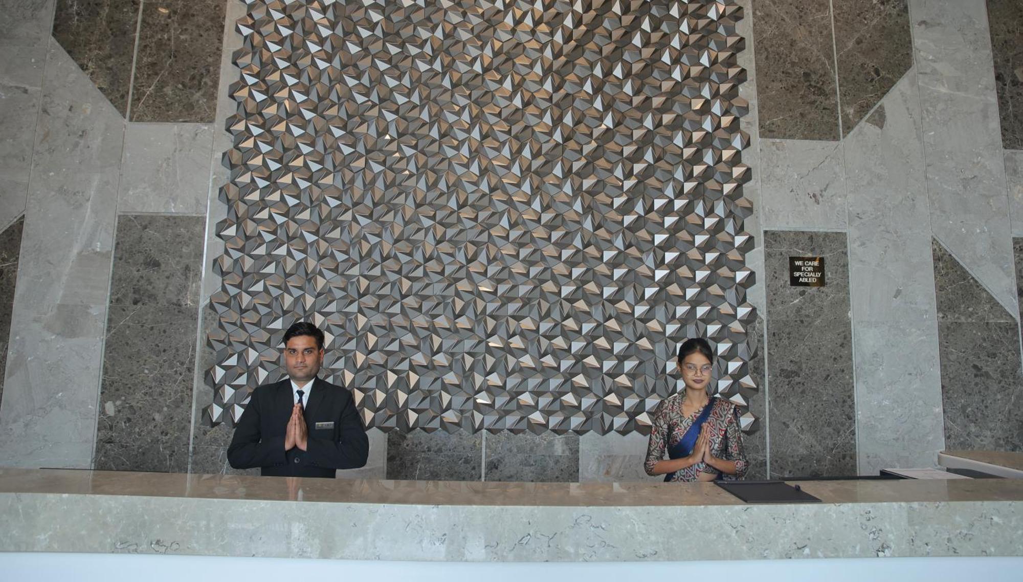 The Grand Arc Hotel & Convention Centre Shahjahanpur Kültér fotó